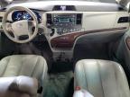 2013 Toyota Sienna Xle للبيع في Des Moines، IA - Rear End