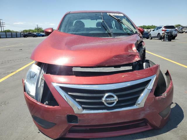  NISSAN VERSA 2019 Красный