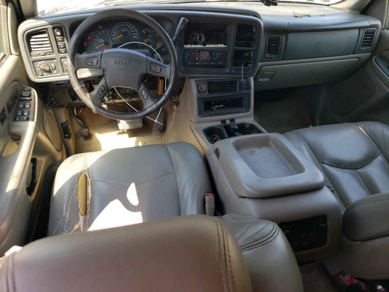 2005 GMC Yukon VIN: 1GKEK13T45R224519 Lot: 62450485