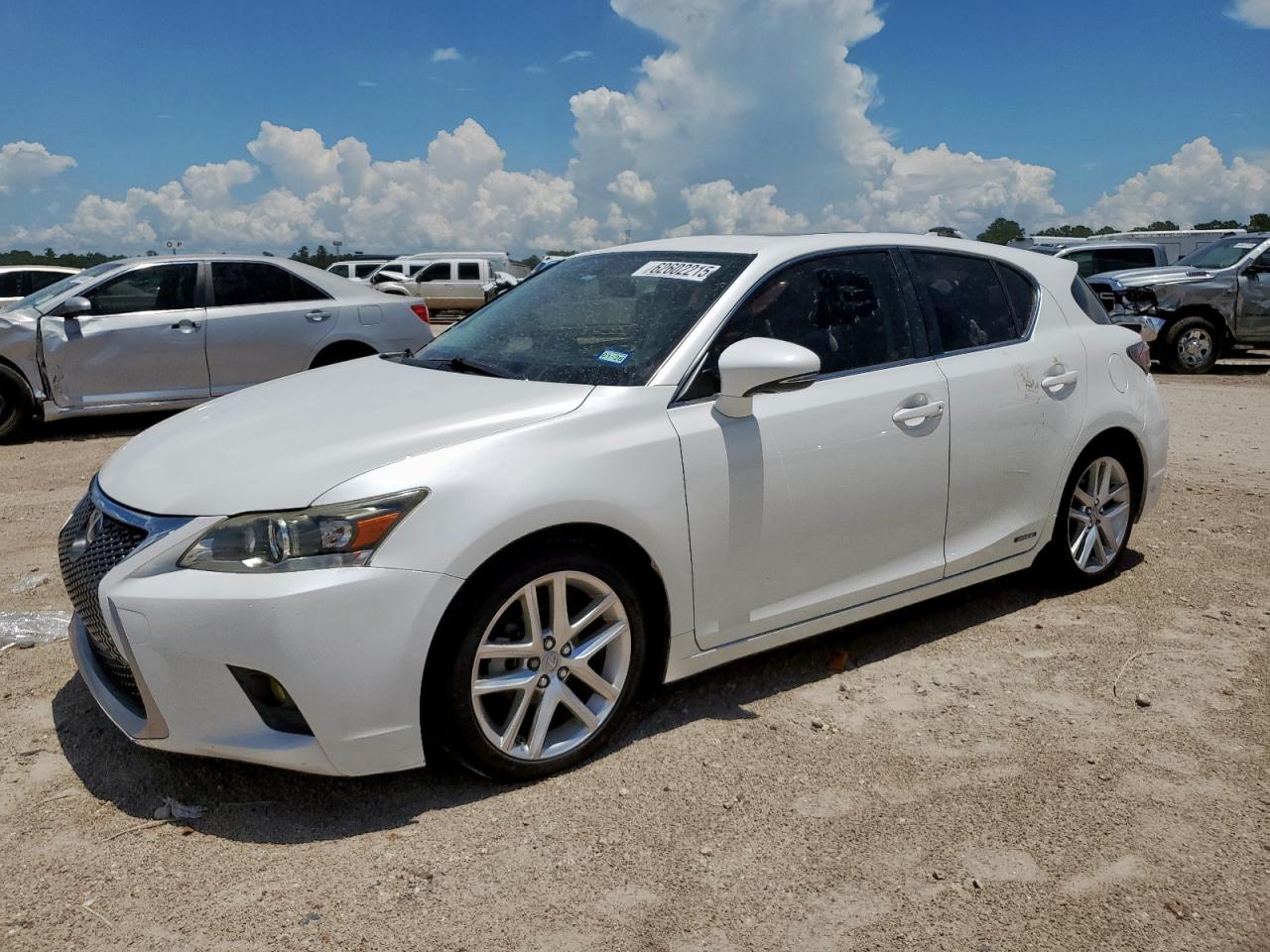 LEXUS CT 200 2014 VIN JTHKD5BH3E2189525