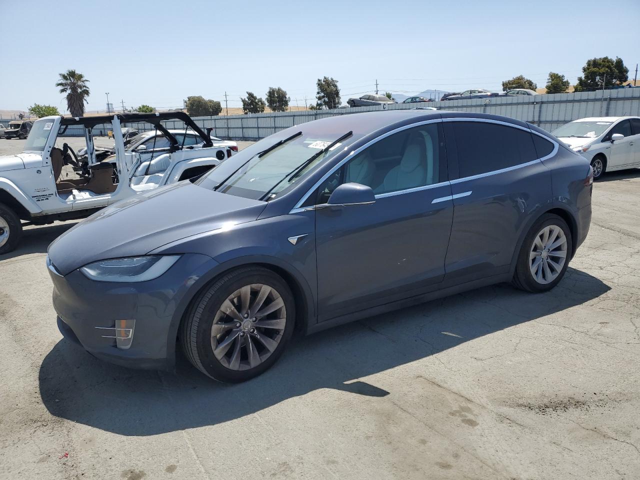 2018 Tesla Model X იყიდება Martinez-ში, CA - Rear End