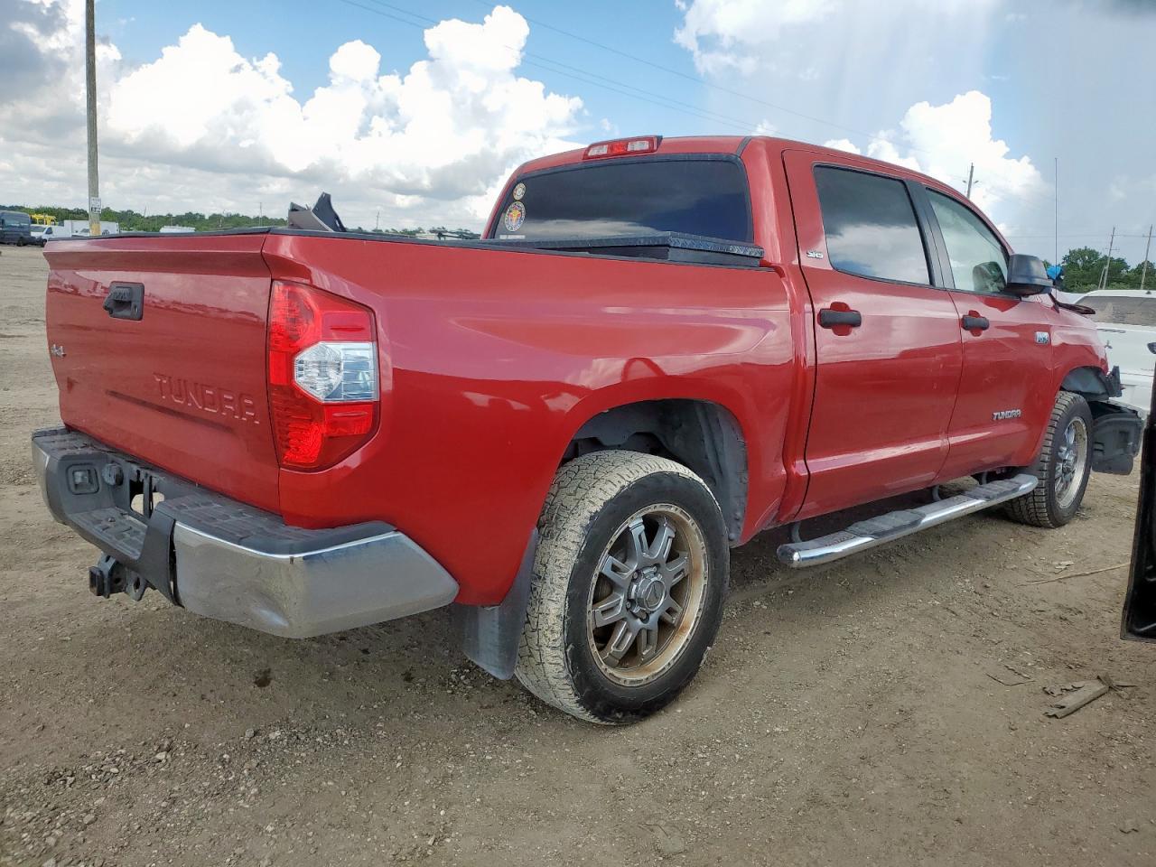 TOYOTA TUNDRA 2017 VIN 5TFDW5F19HX634083 photo 3