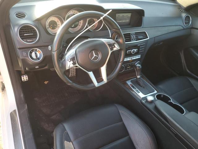 Купе MERCEDES-BENZ C-CLASS 2015 Белы