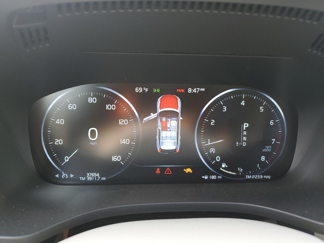 2018 Volvo Xc60 T5 Momentum VIN: YV4102RK3J1028226 Lot: 59272645