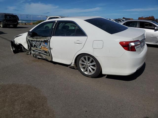 Sedans TOYOTA CAMRY 2014 White