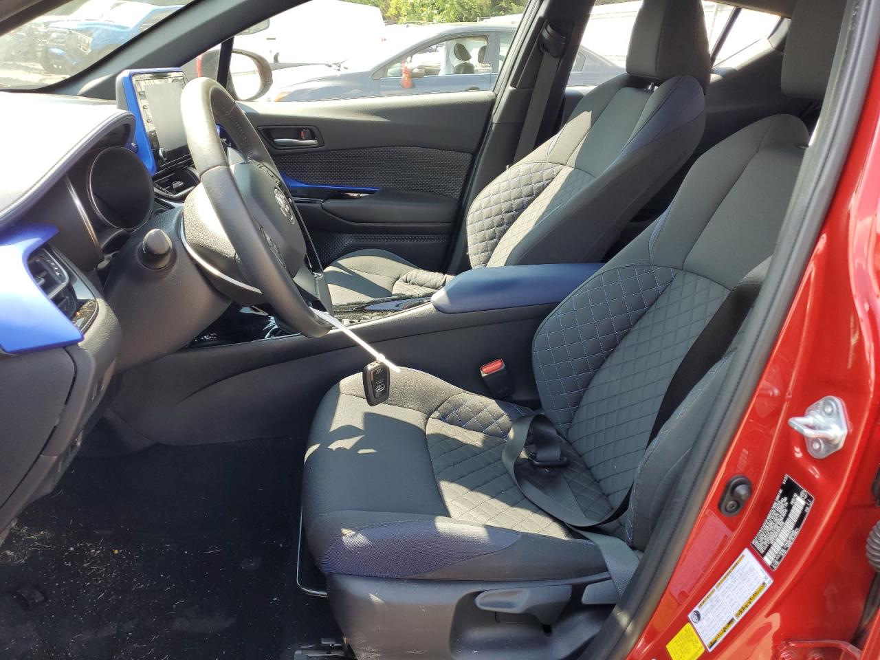 2022 Toyota C-Hr Xle VIN: NMTKHMBX1NR143030 Lot: 62584025