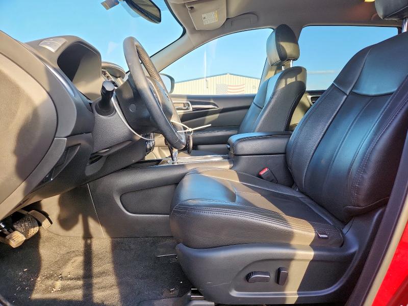  NISSAN PATHFINDER 2020 Czerwony