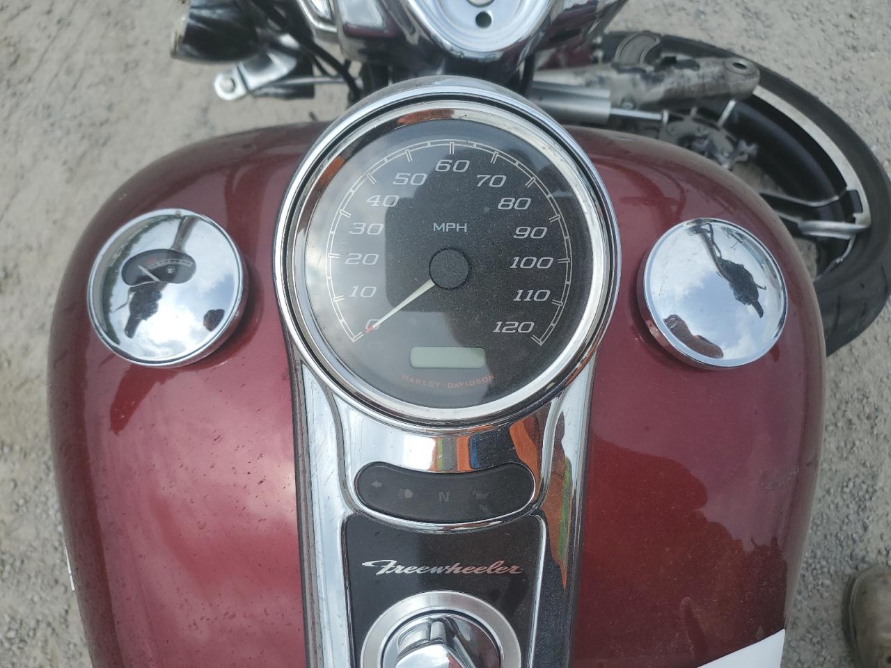2016 Harley-Davidson Flrt Free Wheeler VIN: 1HD1MCM16GB850984 Lot: 59384315