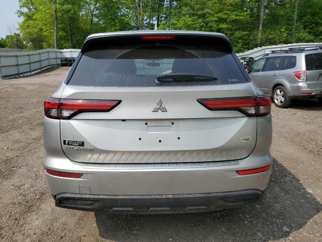  MITSUBISHI OUTLANDER 2022 Srebrny
