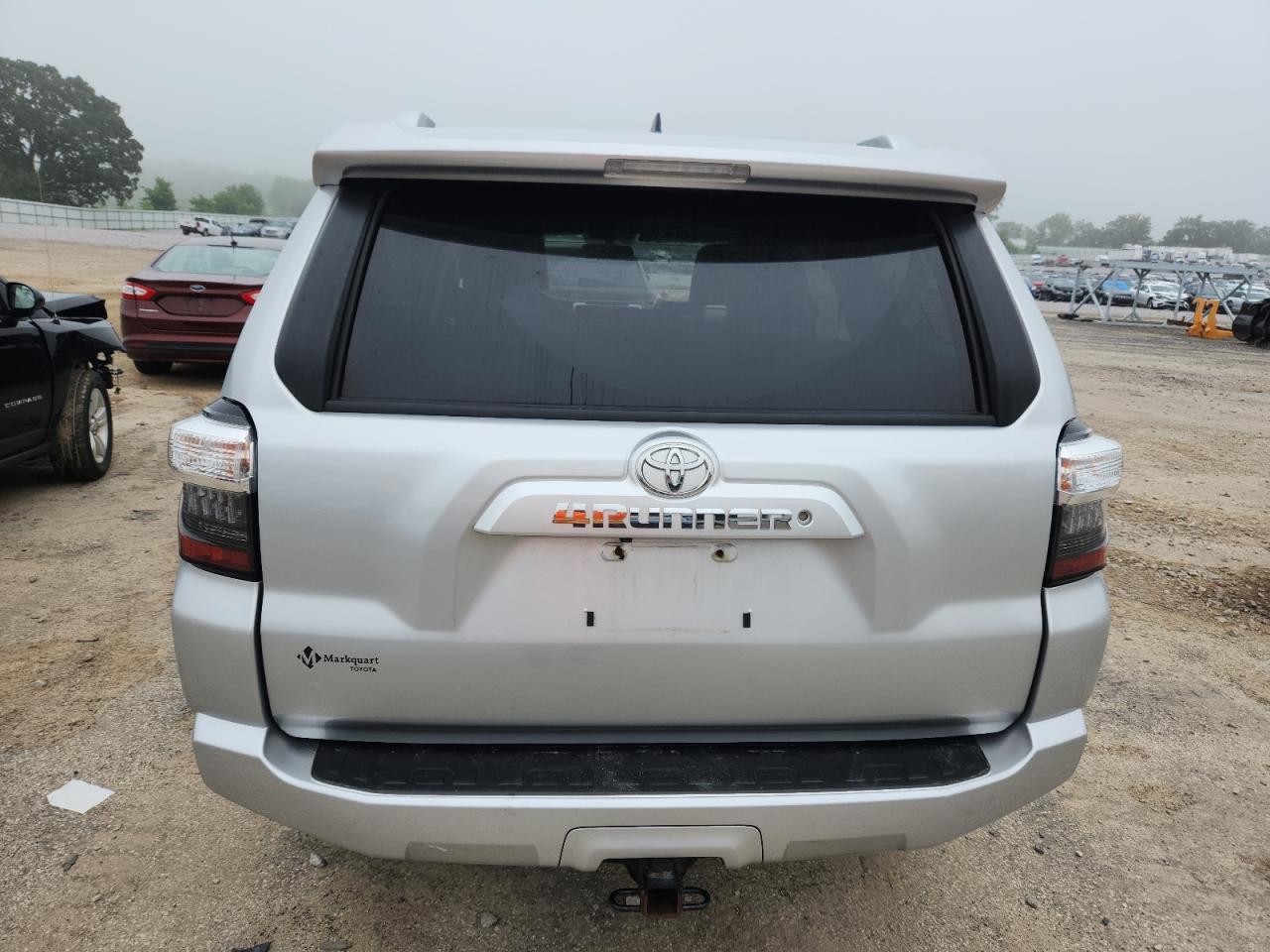 2018 Toyota 4Runner Sr5/Sr5 Premium VIN: JTEBU5JR5J5520573 Lot: 62308305