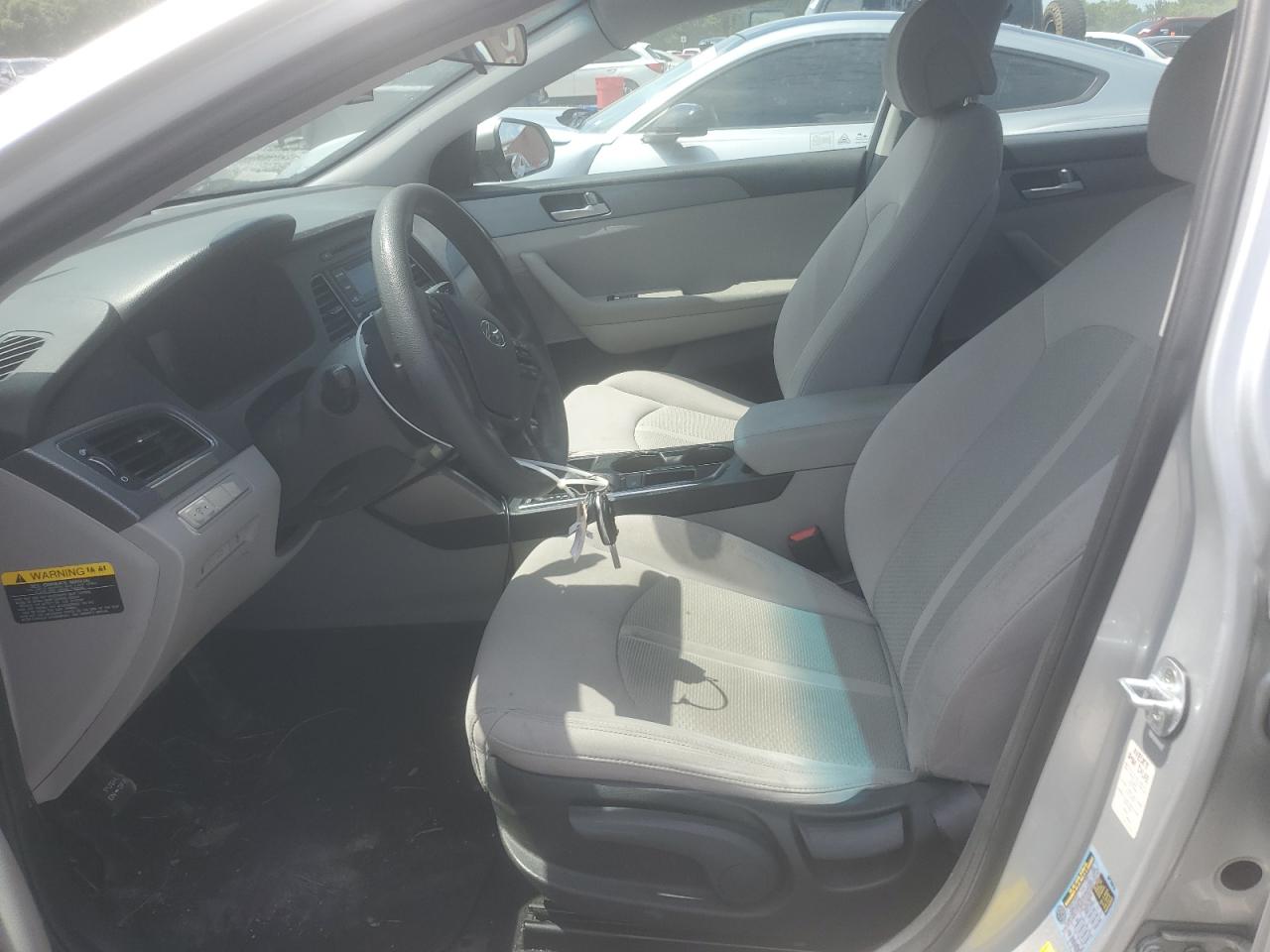 2017 Hyundai Sonata Se VIN: 5NPE24AF5HH492288 Lot: 62993985