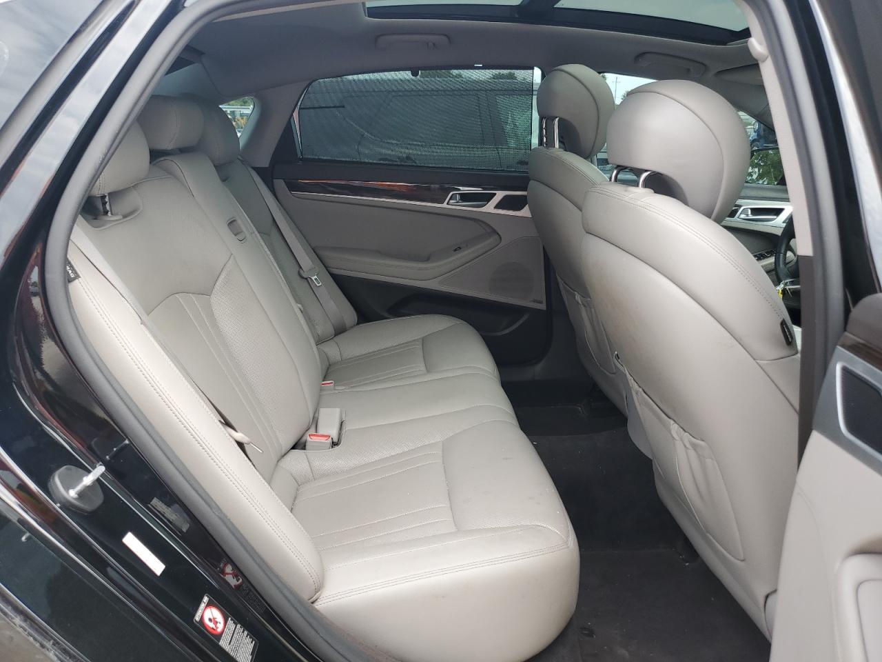 2017 Genesis G80 Base VIN: KMHGN4JE3HU177269 Lot: 63028005