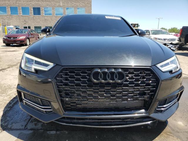  AUDI A4 2018 Черный