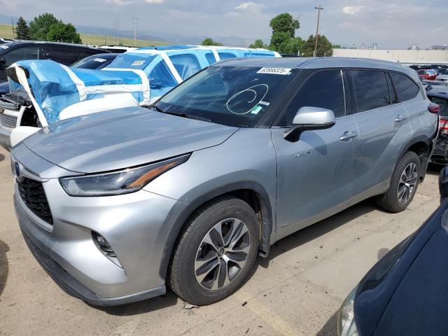 TOYOTA HIGHLANDER 2021 Srebrny