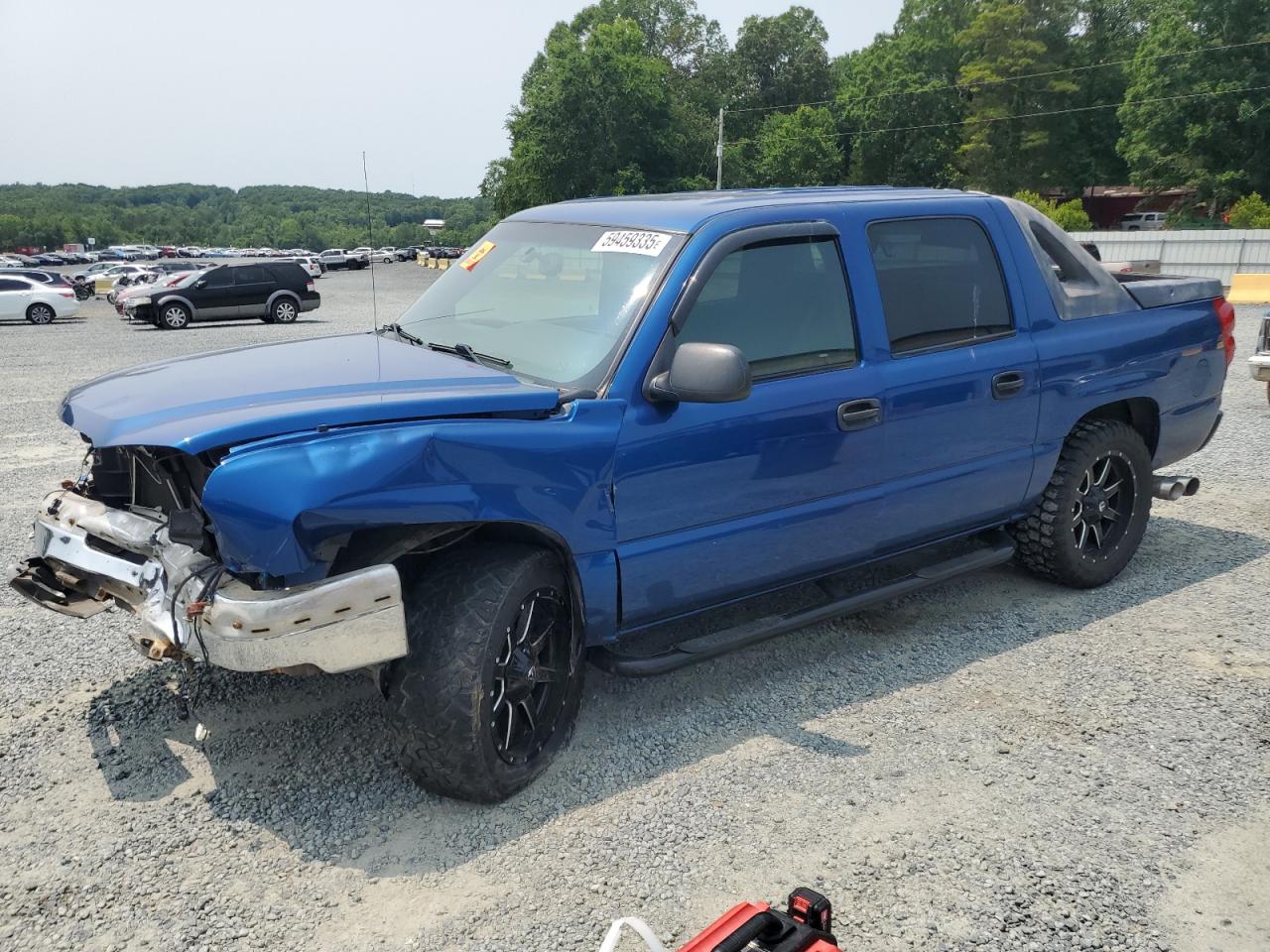 2004 Chevrolet Avalanche C1500 for Sale in Concord, NC - All Over