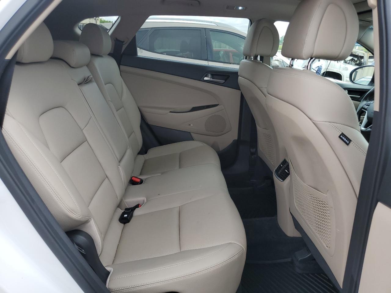 2018 Hyundai Tucson Value VIN: KM8J33A28JU767985 Lot: 62701125