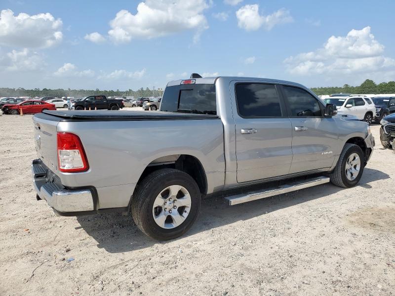  RAM 1500 2020 Srebrny