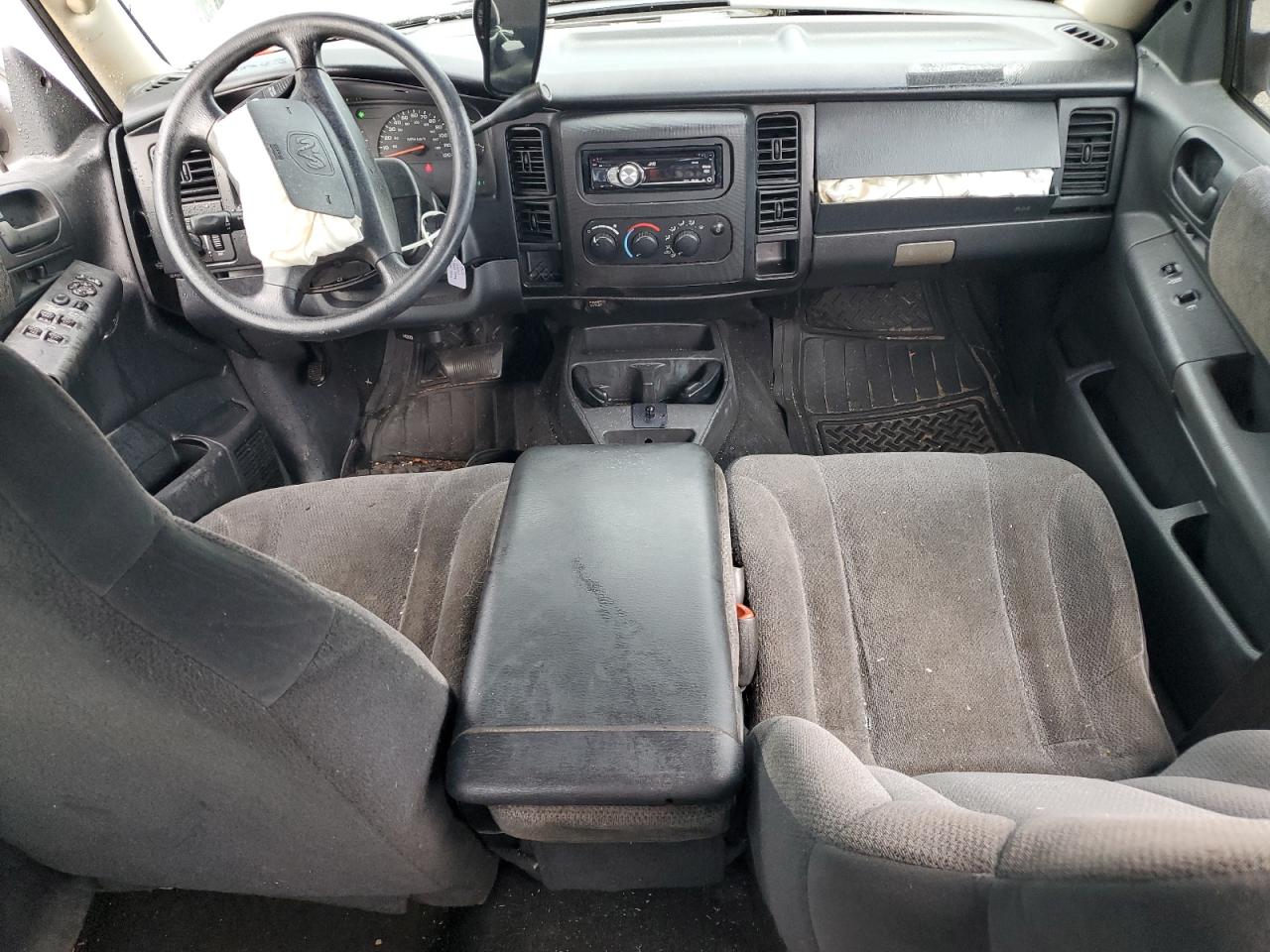 2003 Dodge Dakota Quad Sport VIN: 1D7HL38N63S188341 Lot: 61622355