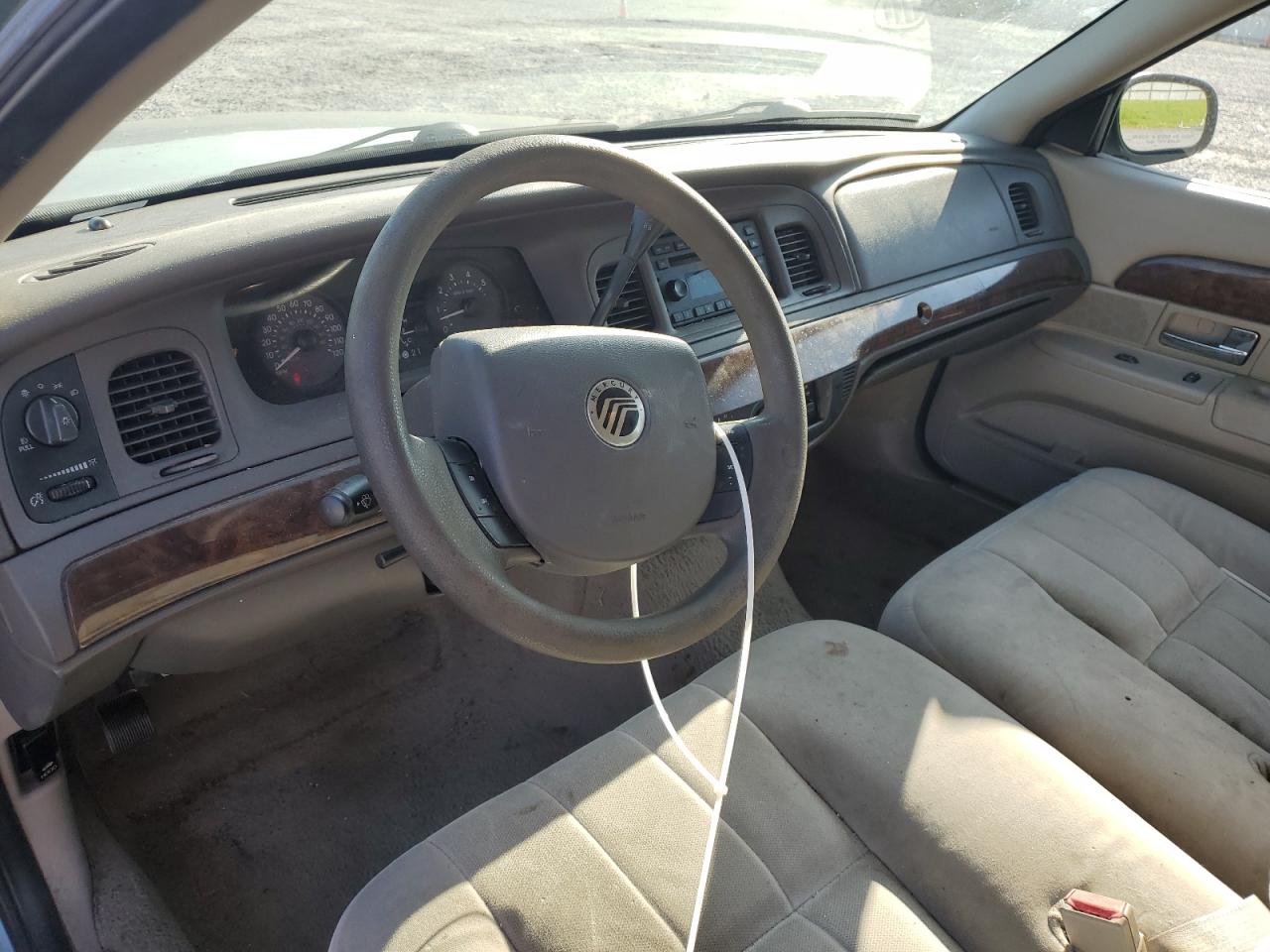 2006 Mercury Grand Marquis Gs VIN: 2MEFM74V96X646160 Lot: 61303605