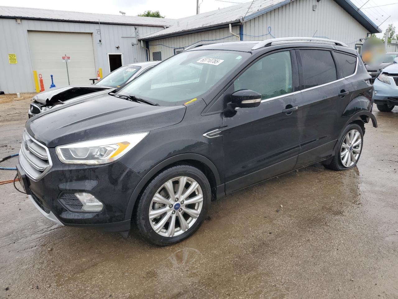 2017 Ford Escape Titanium na sprzedaż w Pekin, IL - Rear End