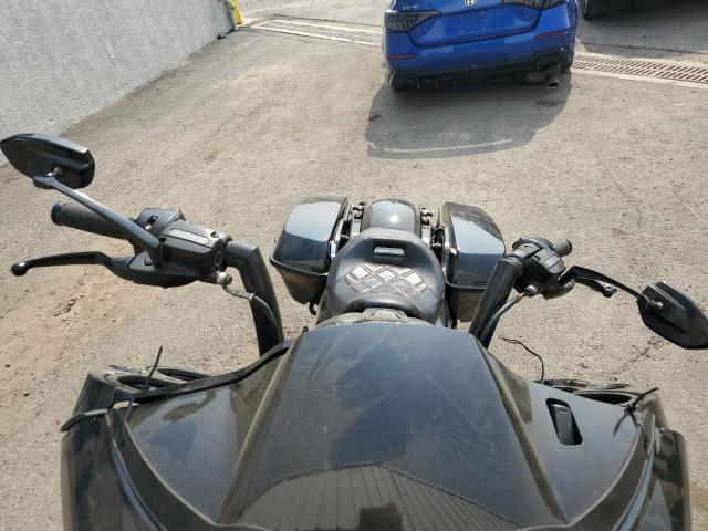  HARLEY-DAVIDSON FL 2019 Чорний