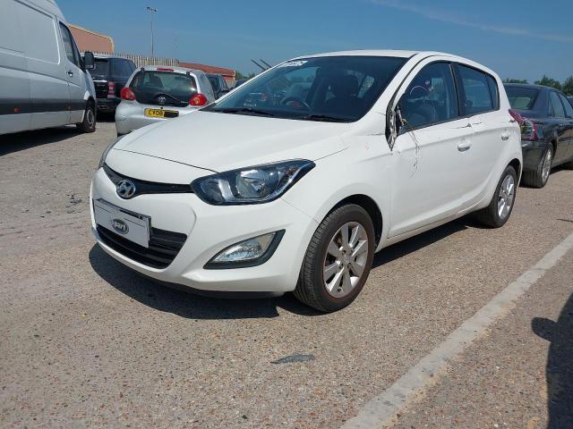 HYUNDAI I20 ACTIVE 2014