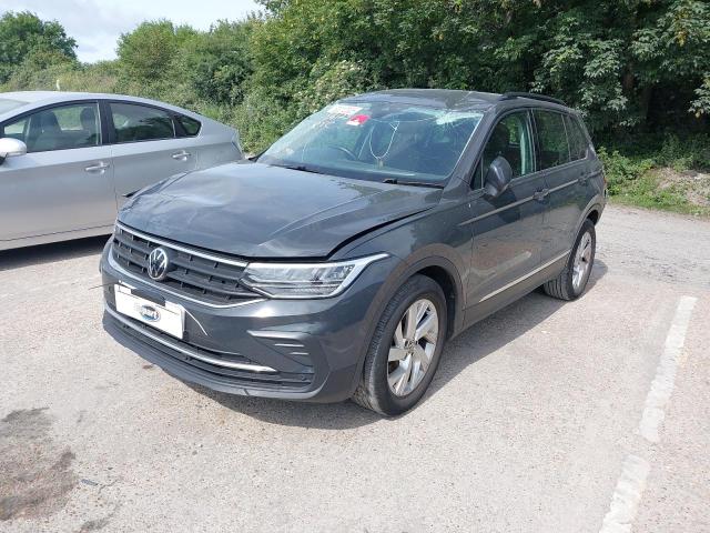 VOLKSWAGEN TIGUAN LIF 2022
