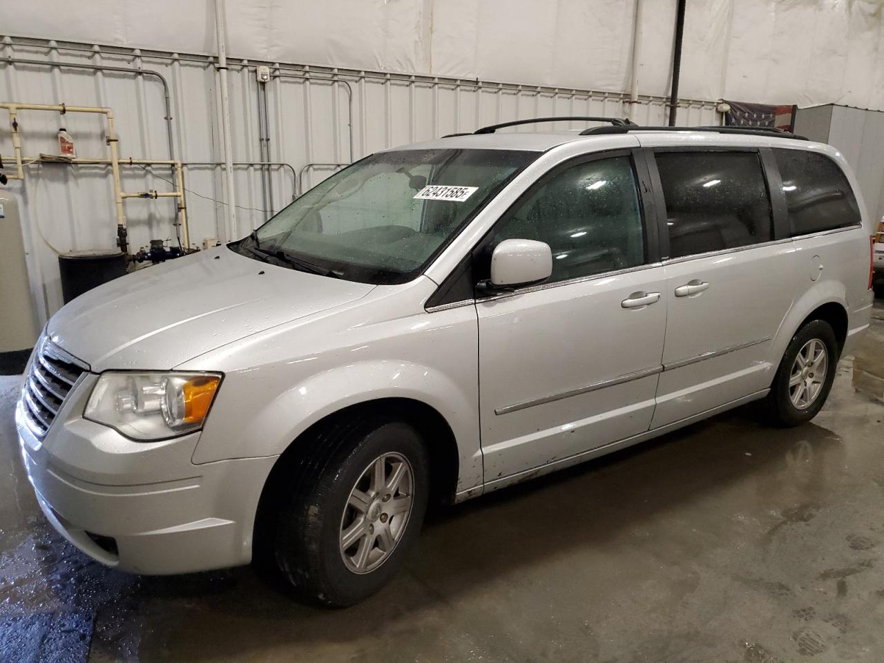 CHRYSLER MINIVAN 2010 VIN 2A4RR5D12AR282821