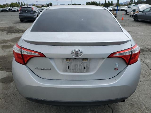  TOYOTA COROLLA 2015 Srebrny