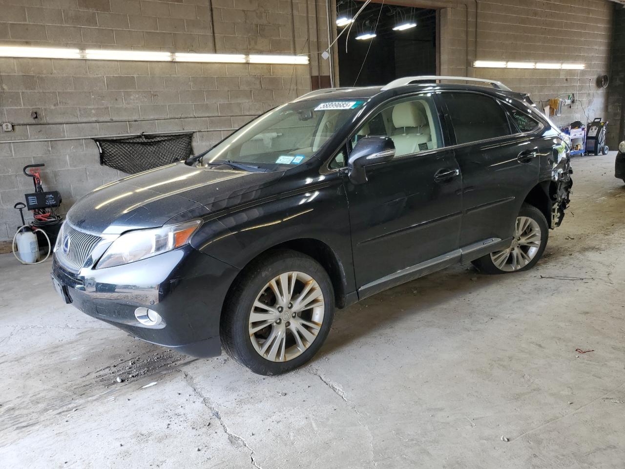 2012 Lexus Rx 450H იყიდება Angola-ში, NY - Rear End