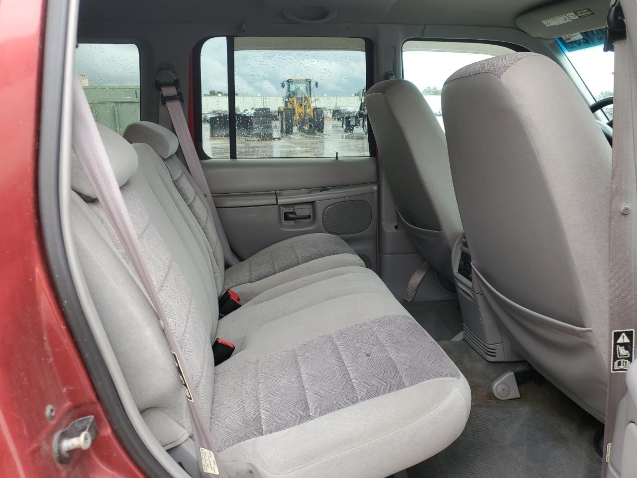 2000 Ford Explorer Xlt VIN: 1FMZU73E3YUB16272 Lot: 59479125