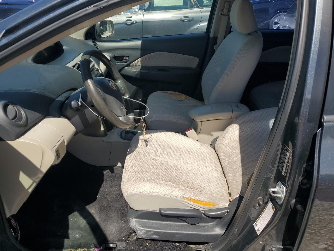 2008 Toyota Yaris VIN: JTDBT923384017522 Lot: 62164375