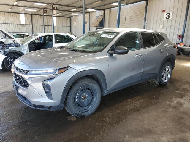  CHEVROLET TRAX 2024 Srebrny