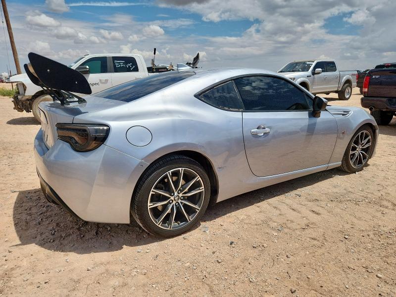  TOYOTA 86 2020 Серебристый