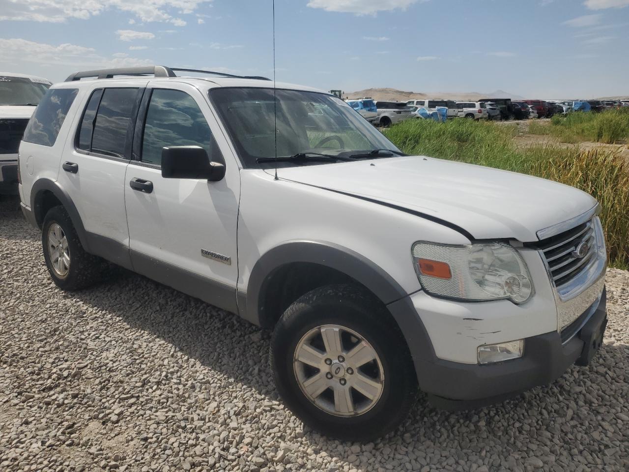 FORD EXPLORER 2006 VIN 1FMEU73E46ZA18267 photo 4