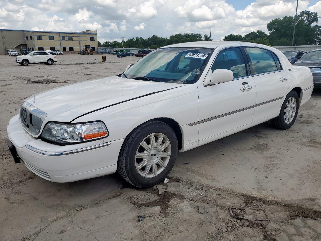 LINCOLN TOWNCAR 2007 VIN 1LNHM82V97Y629259