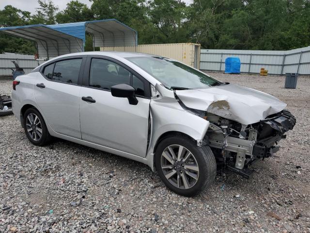  NISSAN VERSA 2023 Серебристый