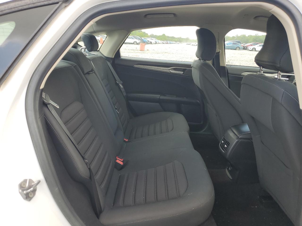 2019 Ford Fusion Se VIN: 3FA6P0LU7KR219406 Lot: 54066165