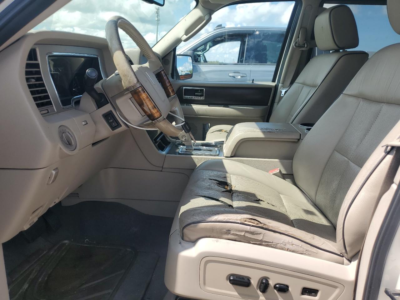 2007 Lincoln Navigator VIN: 5LMFU27567LJ12959 Lot: 61891815