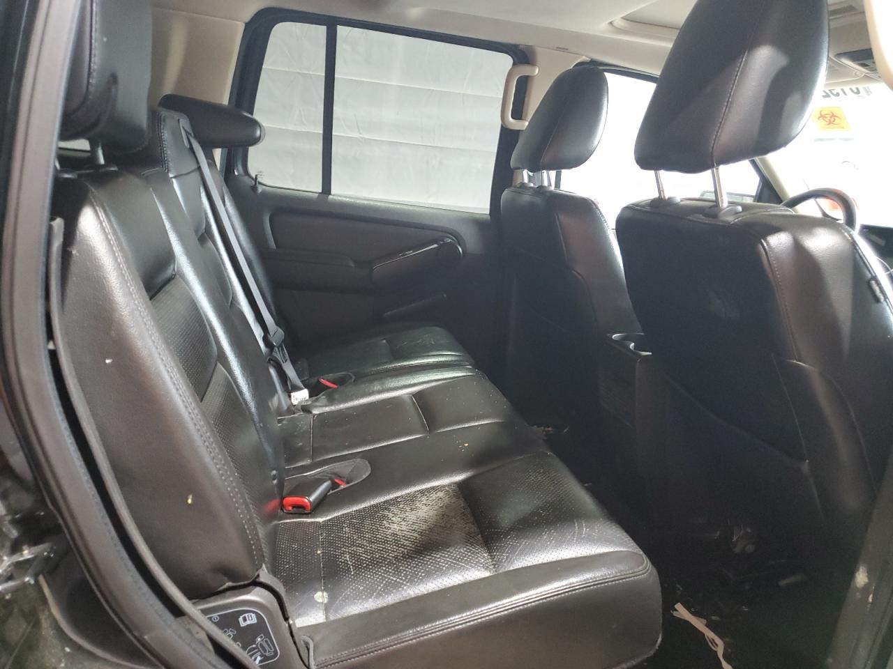 2010 Mercury Mountaineer Luxury VIN: 4M2EN4HE2AUJ03178 Lot: 61929335