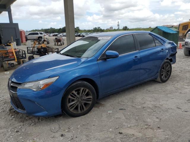  TOYOTA CAMRY 2017 Granatowy