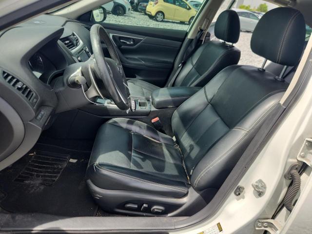  NISSAN ALTIMA 2017 Biały