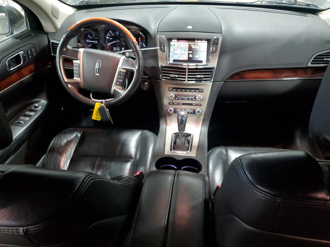 2010 Lincoln Mkt VIN: 2LMHJ5AT6ABJ11450 Lot: 61240645