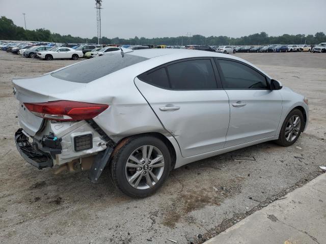  HYUNDAI ELANTRA 2018 Серебристый