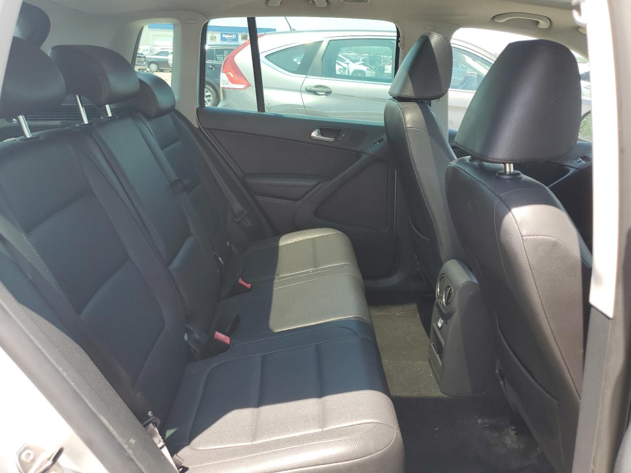 2011 Volkswagen Tiguan S VIN: WVGAV7AX7BW537261 Lot: 62074845