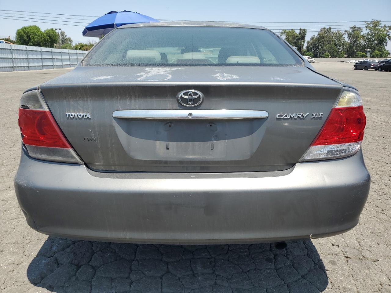 2005 Toyota Camry Le VIN: 4T1BE30K05U585980 Lot: 62596365