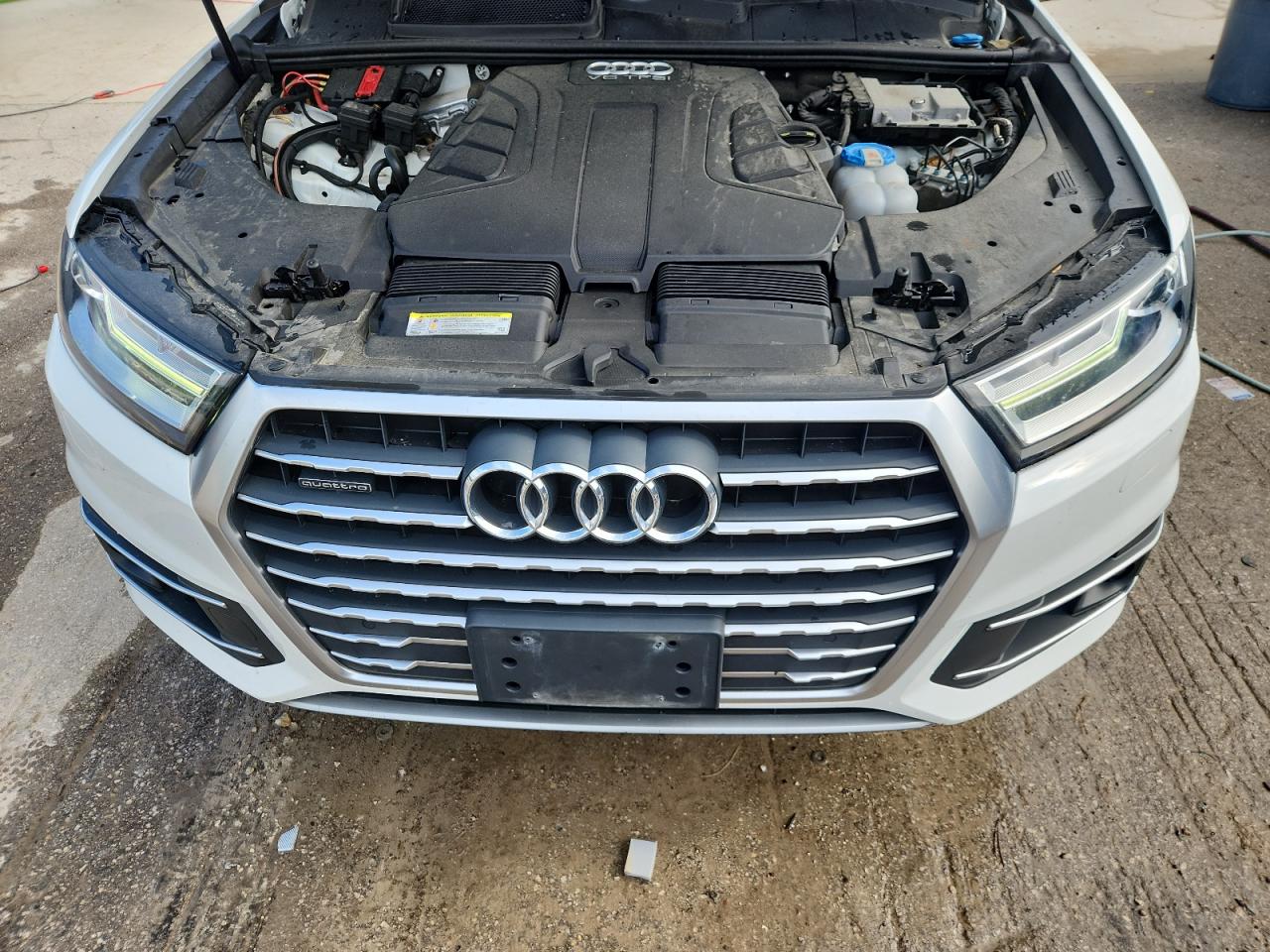 2017 Audi Q7 Premium Plus VIN: WA1LABF70HD016126 Lot: 62913985