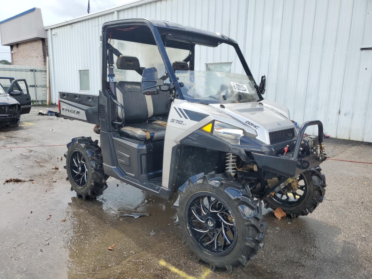 POLA SIDEBYSIDE 2015 3NSRTE577FG505716