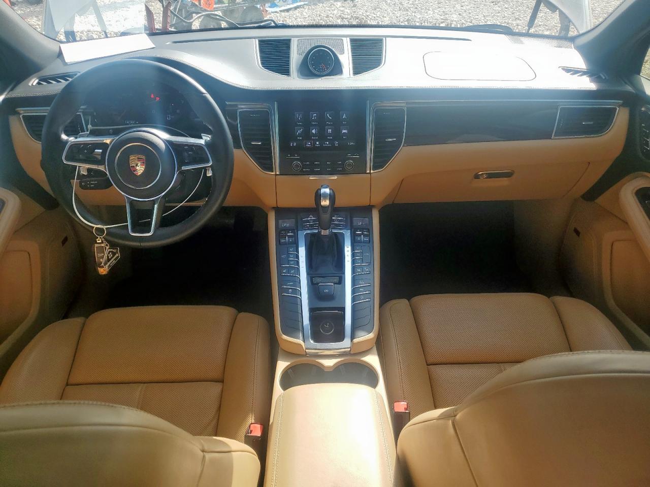 2018 Porsche Macan VIN: WP1AA2A5XJLB05327 Lot: 61403885