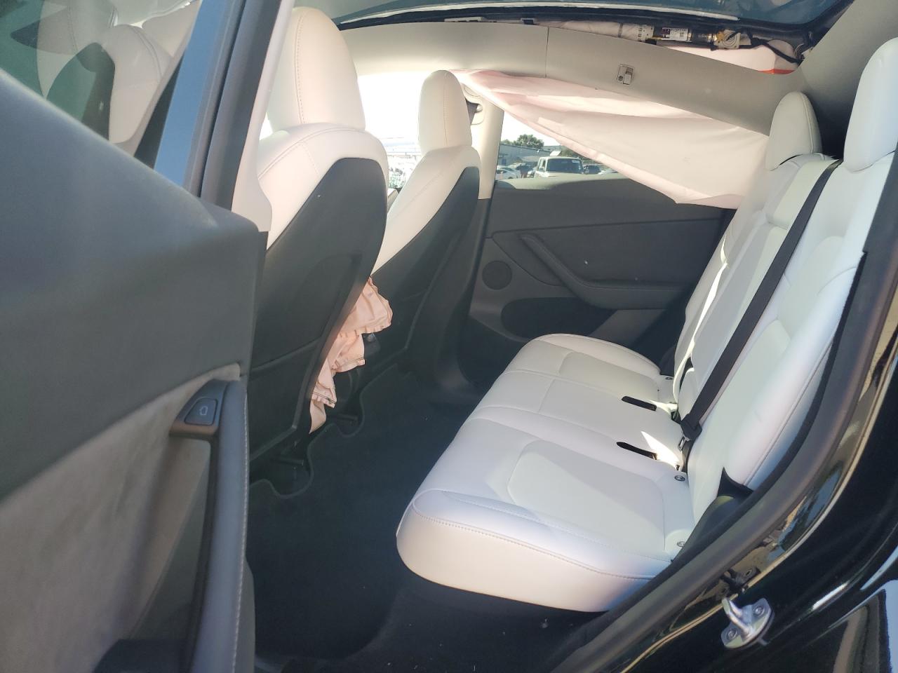 2023 Tesla Model Y VIN: 7SAYGDEF9PF844734 Lot: 61227365